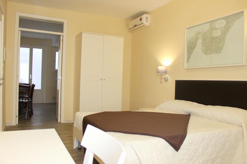 Faro Bianco Gallipoli - Suites & Apartments 외부 사진