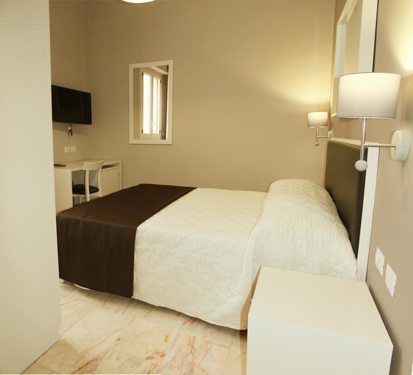 Faro Bianco Gallipoli - Suites & Apartments 외부 사진